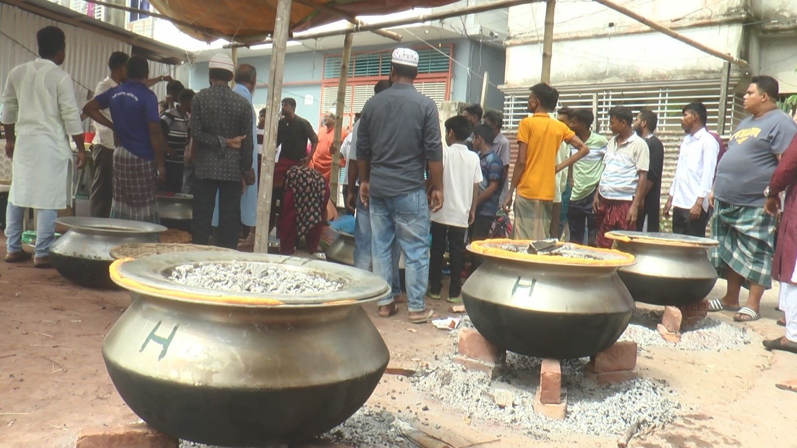 thumbnail_Madaripur_13-06-25_(SAUDI_BADSA_Kofhil)_Pic_(8)