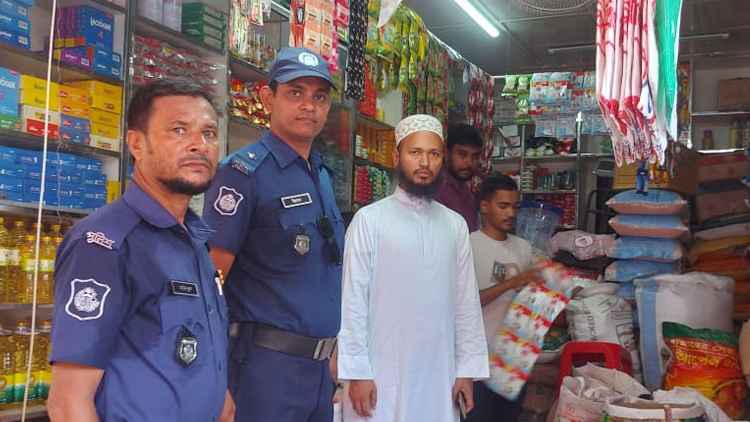 পিরোজপুরে ভ্রাম্যমাণ আদালতে ৬২ হাজার টাকা জরিমানাসহ ৭ মামলা