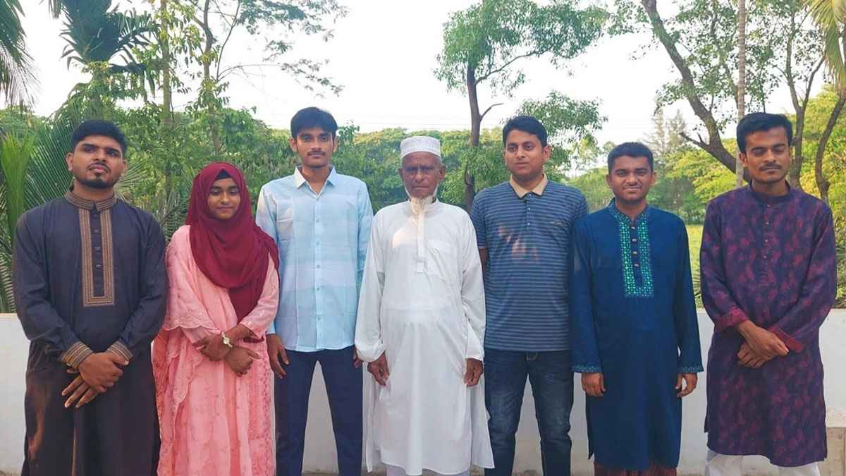 শিক্ষক ছায়েদ উল্লাহর ৬ সন্তানই ঢাবির শিক্ষার্থী