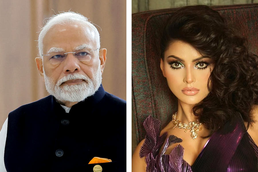 1737987216_urvashi-1