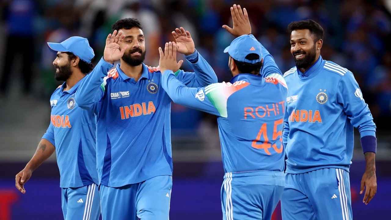 সিনেমা বানাতে চাওয়া বরুণ ৫ উইকেট নিয়ে ভারতের জয়ের নায়ক