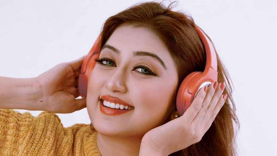 পরিচালক স্বামীকে পুলিশে দিলেন অভিনেত্রী মানসী প্রকৃতি