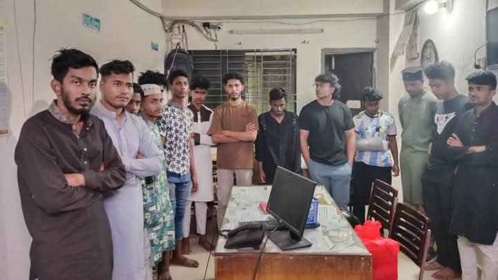 রাজধানীতে ব্যবসা প্রতিষ্ঠানে হামলা-লুটপাট: ১৪ সমন্বয়ক গ্রেফতার