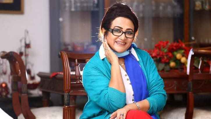 কী দিয়ে ইফতার করেন ববিতা