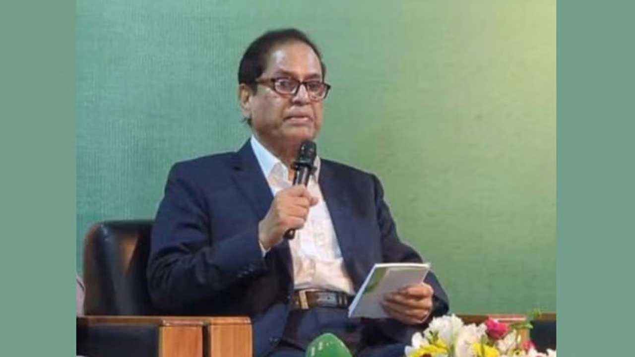 শিক্ষা মন্ত্রণালয় থেকে প্রধান উপদেষ্টার বিশেষ সহকারীর পদত্যাগ