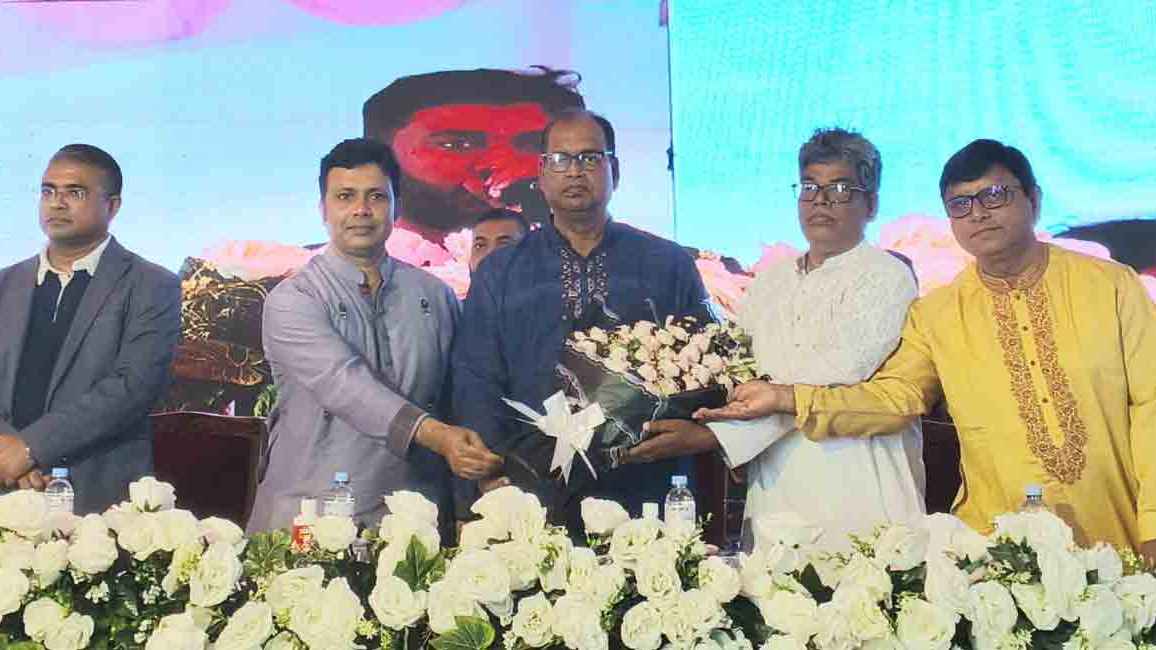 দেখা হলেই মানুষ আগে জানতে চায় ভোট কবে: দুদু