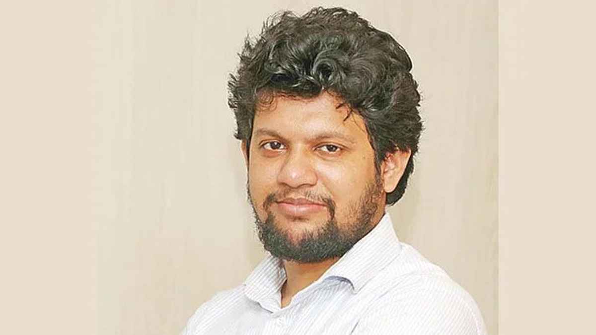 দেশে যুদ্ধ পরিস্থিতি চলছে: মাহফুজ আলম