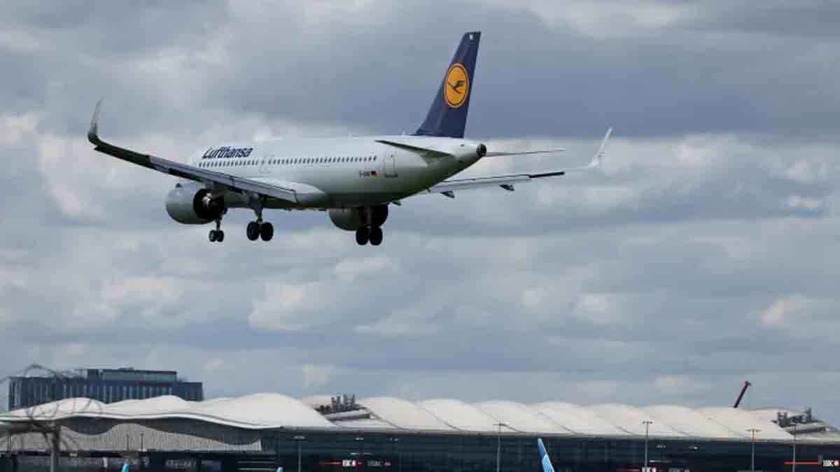 বিদ্যুৎ বিভ্রাটে বন্ধ হিথ্রো বিমানবন্দর, ১২০ বিমানের গন্তব্য পরিবর্তন