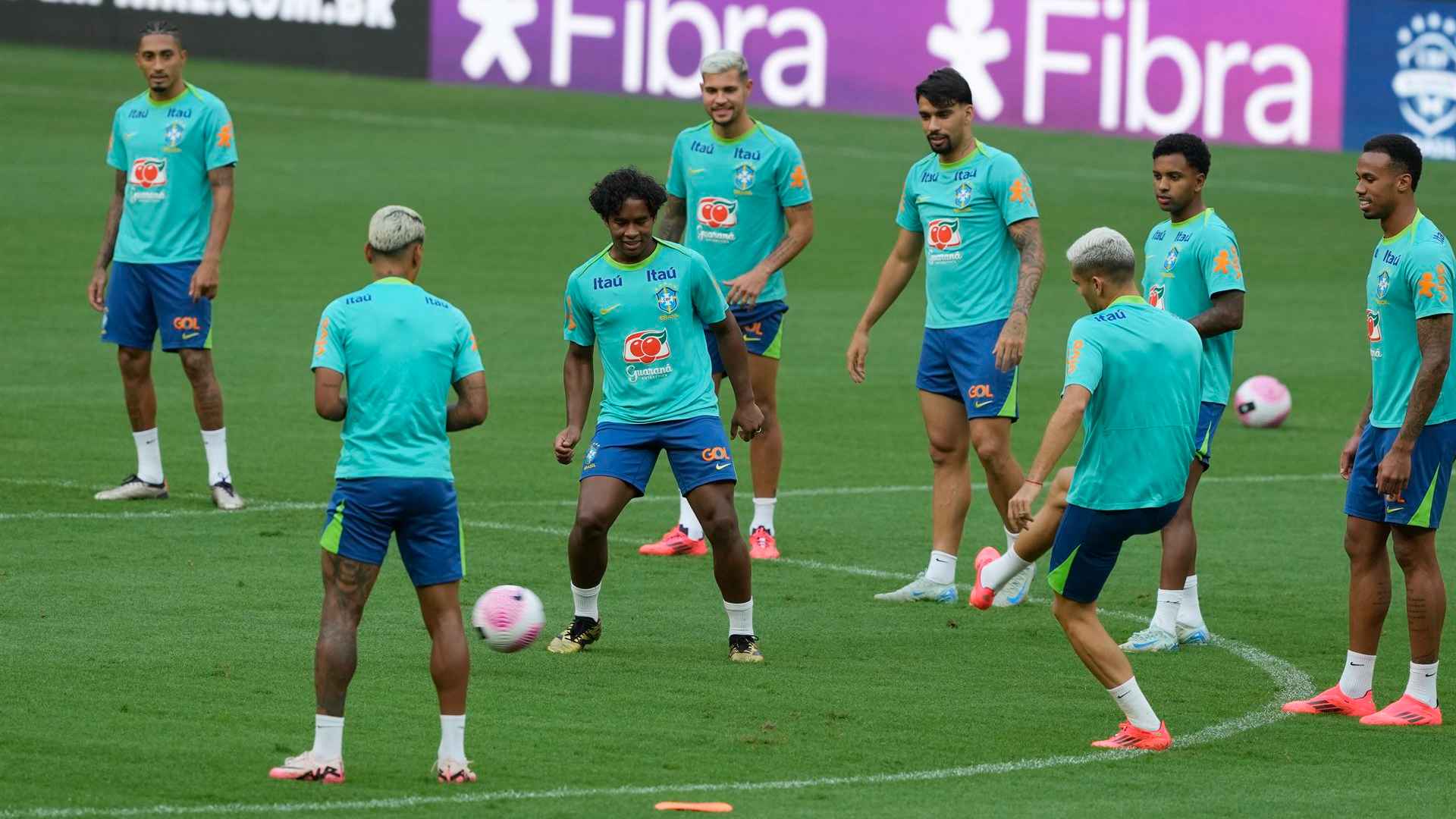 সেহরির পর মাঠে নামছে ব্রাজিল 