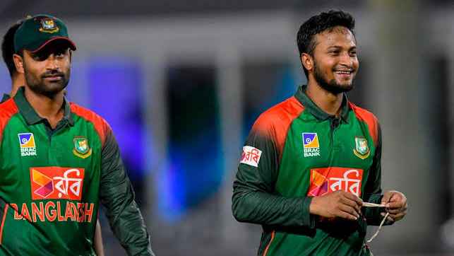 তামিমকে নিয়ে আবেগঘন বার্তা দিয়ে যা বললেন সাকিব