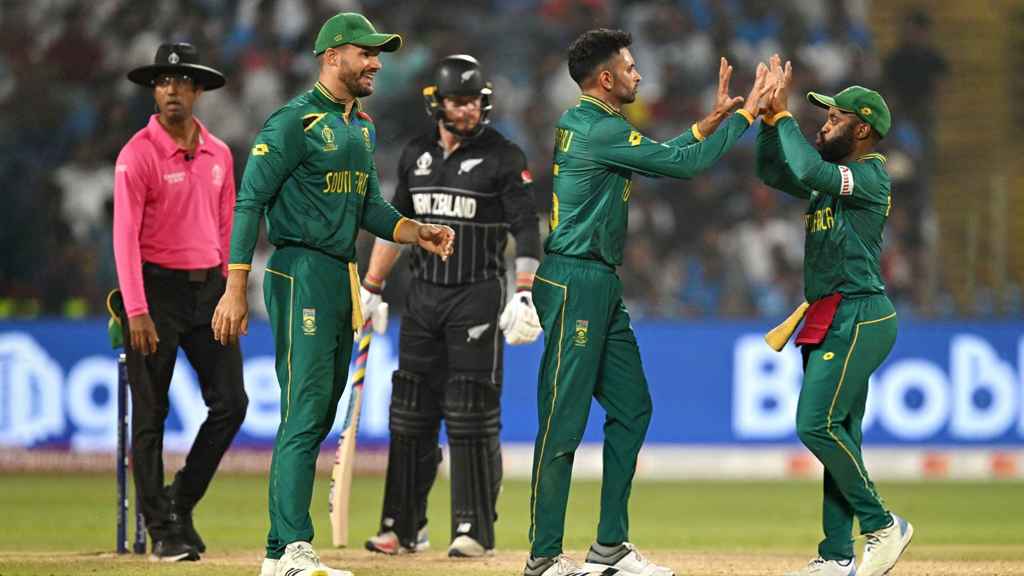 ফাইনালে ভারতের সঙ্গী হওয়ার লড়াইয়ে মুখোমুখি দক্ষিণ আফ্রিকা-কিউইরা