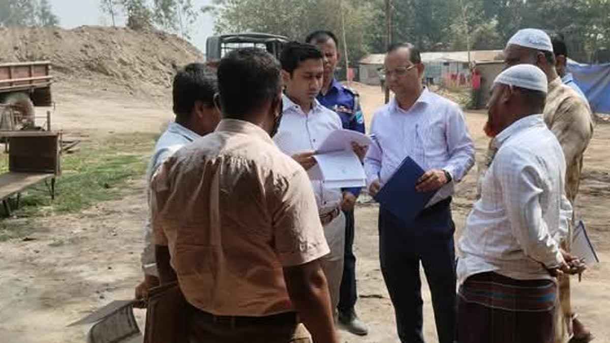 মনোহরদীতে অবৈধ ইটাভাটায় অভিযান, দেড় লাখ টাকা জরিমানা