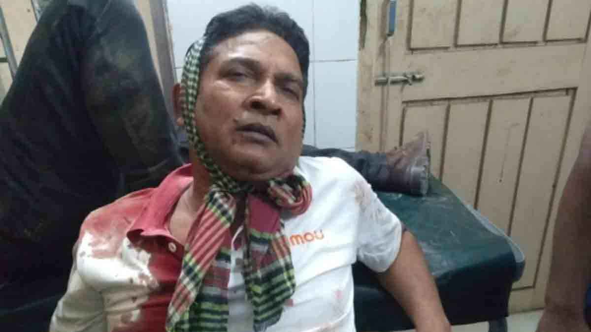 সালিশে একই পরিবারের ২০ জনকে কুপিয়ে জখম