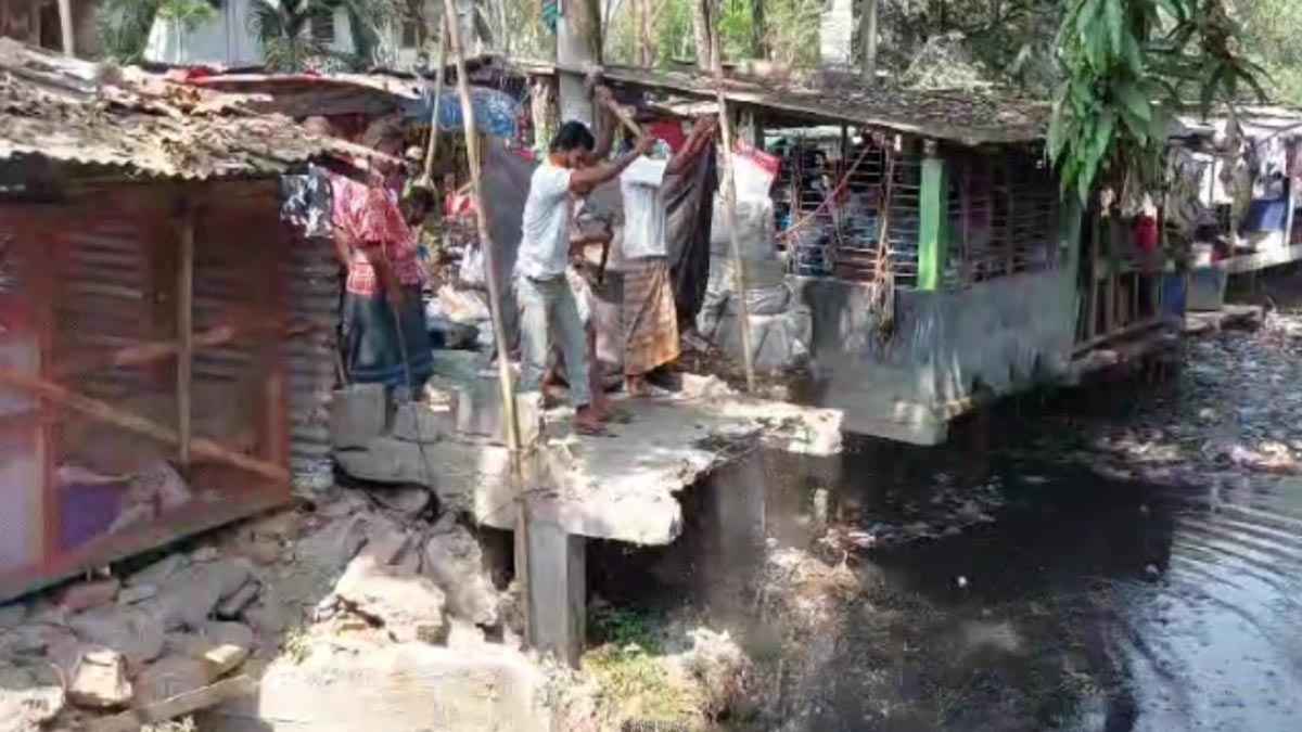 ঝালকাঠি  অবৈধ স্থাপনা উচ্ছেদ শুরু
