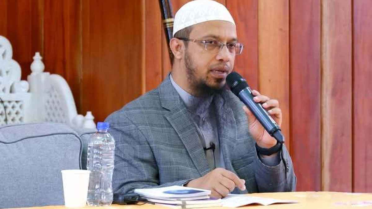রমজানে অন্তত একবার কোরআন বুঝে পড়ার আহ্বান শায়খ আহমাদুল্লাহর