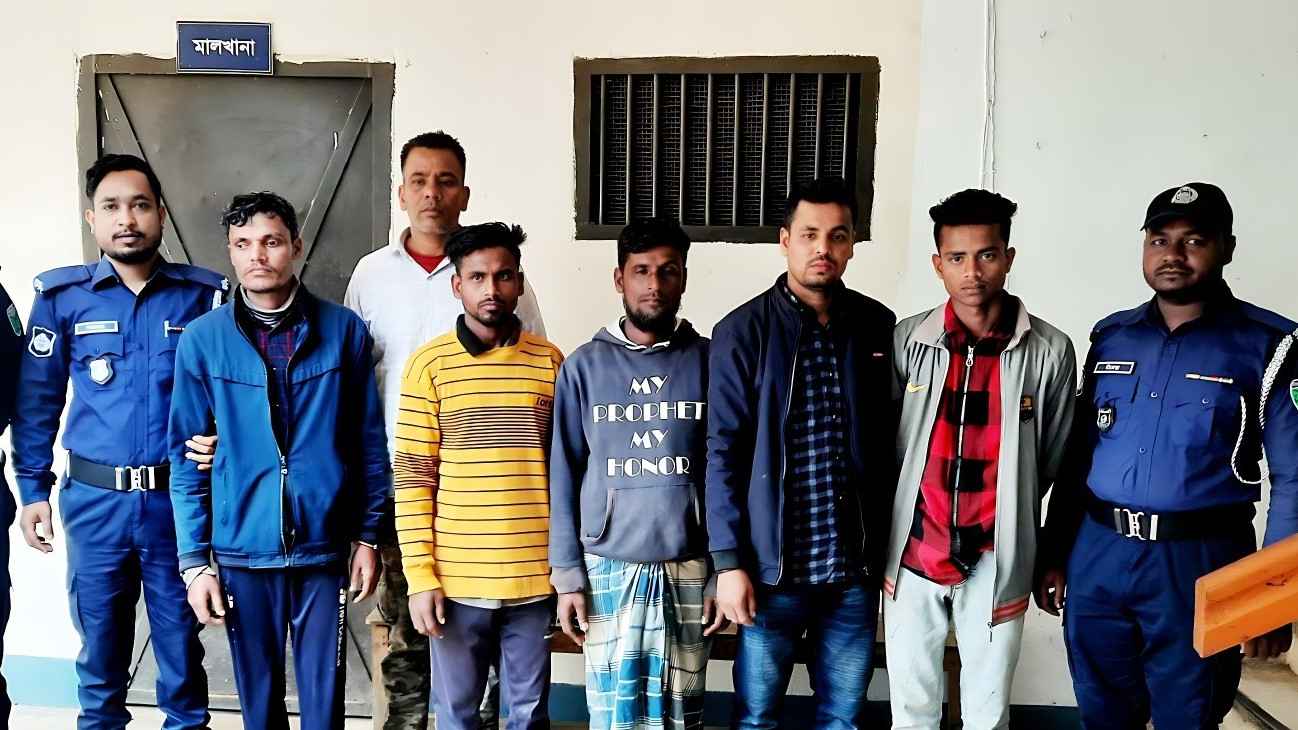 সুনামগঞ্জে জলমহালে মাছ লুটের ঘটনায় গ্রেফতার ৮