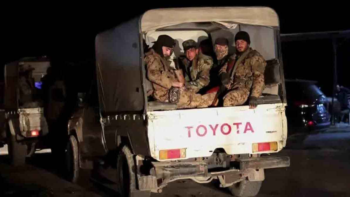 সিরিয়ায় আসাদ সমর্থকদের সঙ্গে সামরিক বাহিনীর ব্যাপক সংঘর্ষ, বহু হতাহত