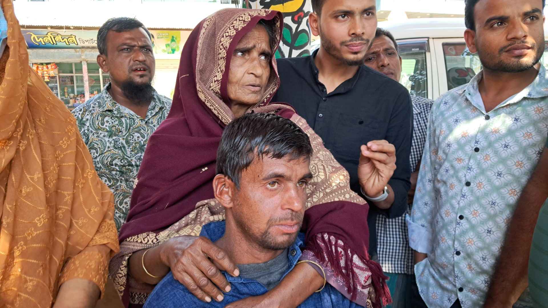 দুই বছর আগে সিলেট থেকে হারিয়ে যাওয়া সন্তানকে বান্দরবানে খুঁজে পেলেন মা