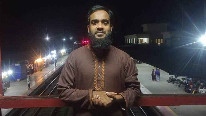 হিজবুত তাহরীর বিরুদ্ধে সোচ্চার শিক্ষার্থীকে তুলে নিল র‌্যাব!