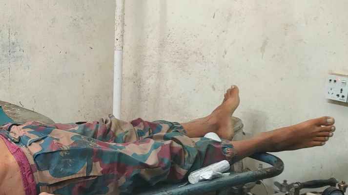 চোরাচালানকারিদের ধরতে গিয়ে বিজিবি সদস্য নিহত