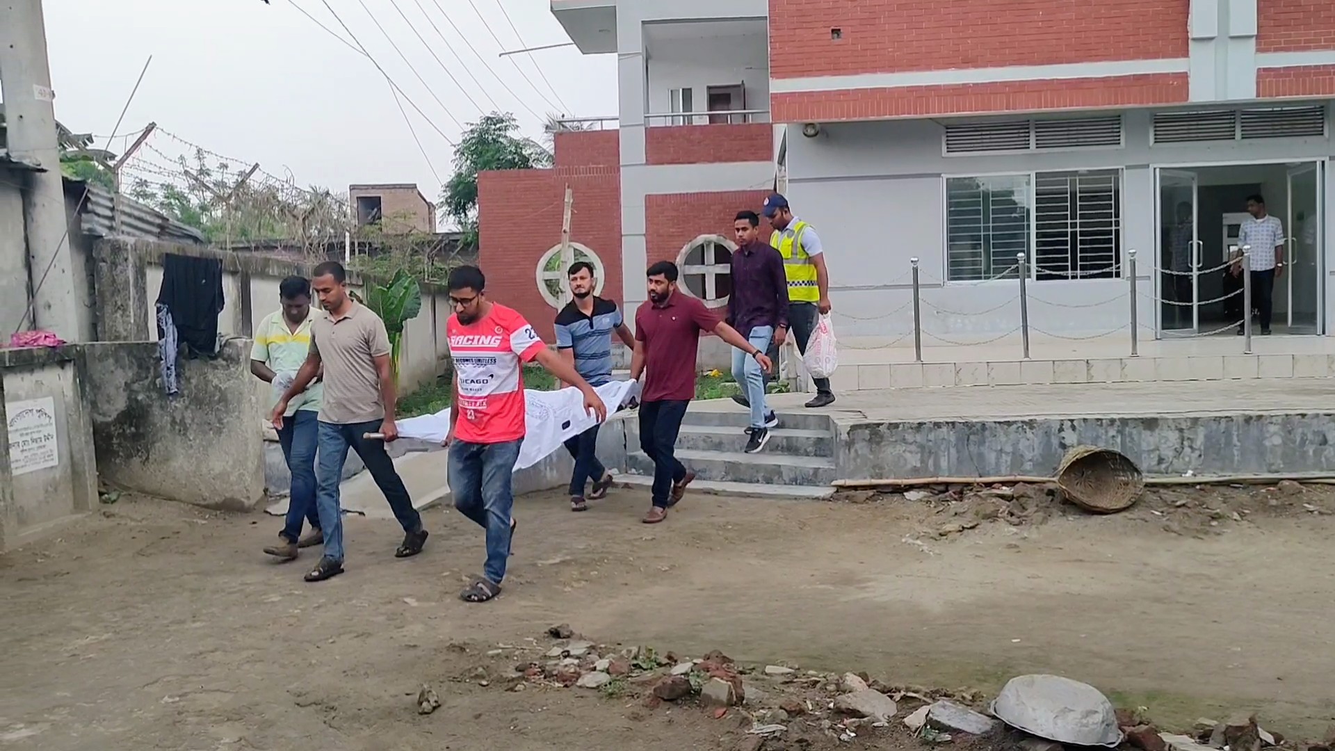 1000025693 1000025693