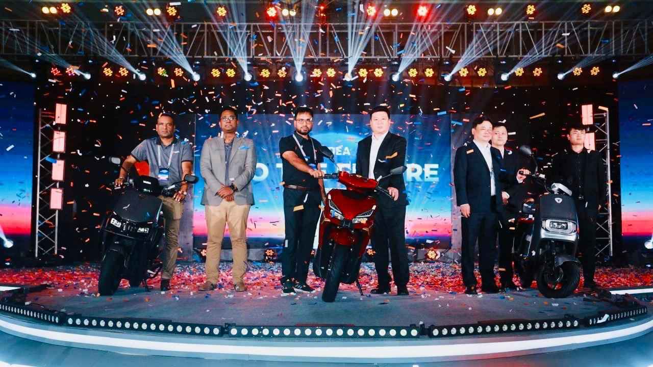 রানার আনলো ‘ইয়াদিয়া’ ইলেকট্রিক স্কুটার, ১৪ পয়সায় এক কিলোমিটার!