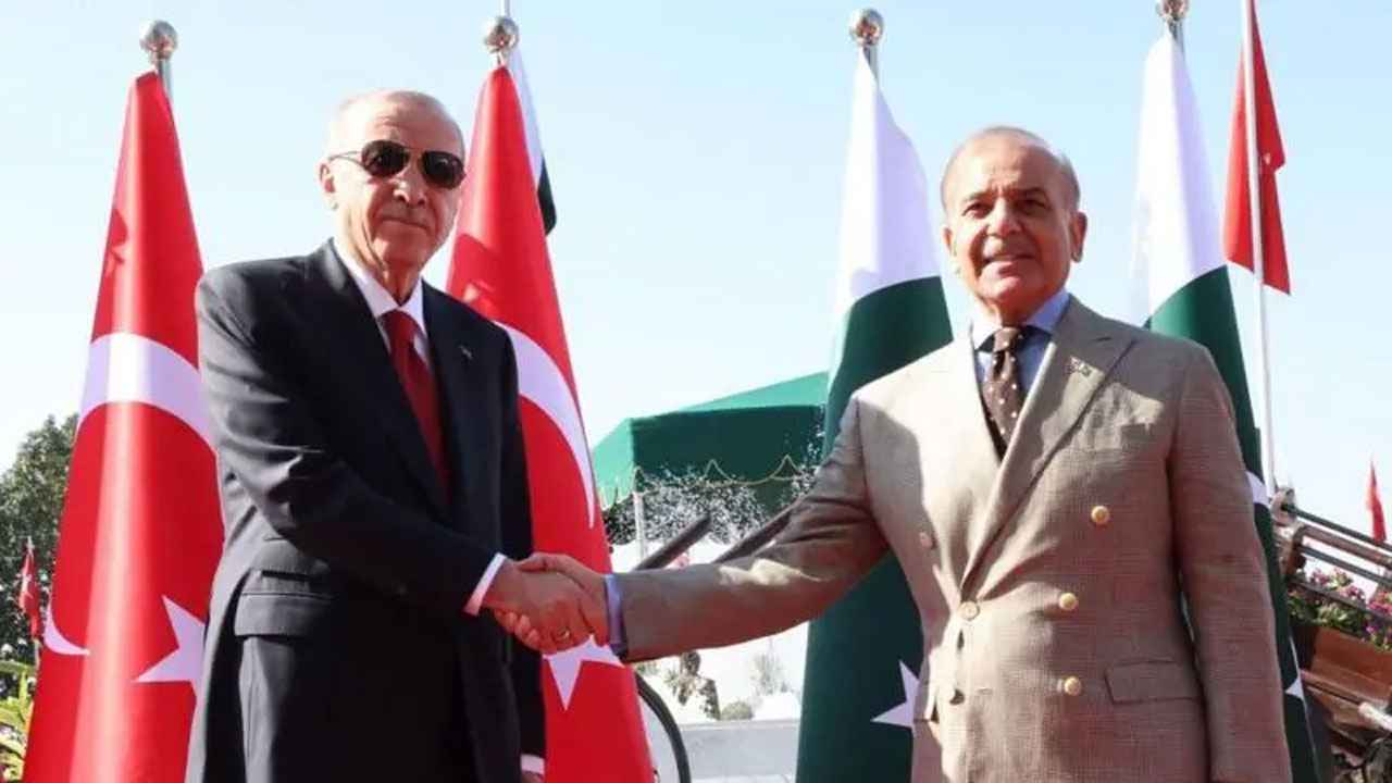 যে কারণে প্রকাশ্যেই ভারতের বিরুদ্ধে পাকিস্তানকে সমর্থন করেছে তুরস্ক