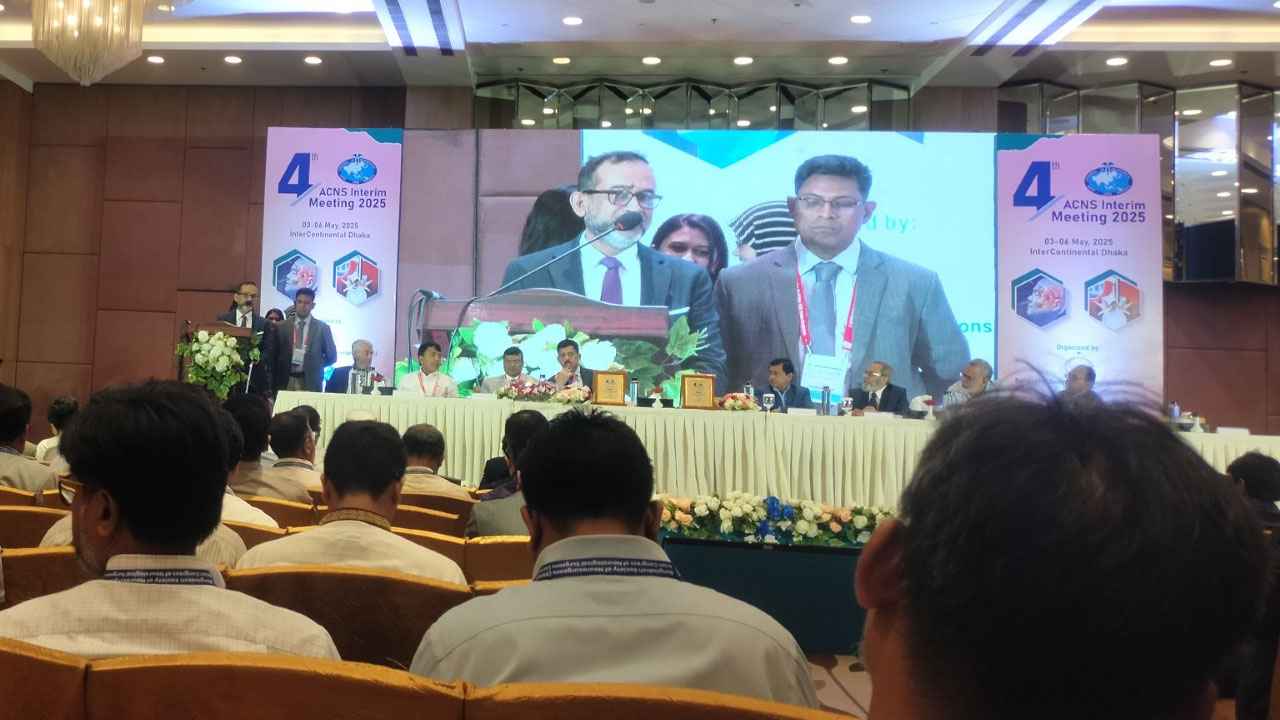 চিকিৎসা ব্যয় বহন করে প্রতিবছর গরিব হচ্ছেন ৫০ লাখ মানুষ