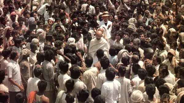 ৩ লাখ মানুষ নিয়ে শুটিং, সিনেমার বাজেট কত?