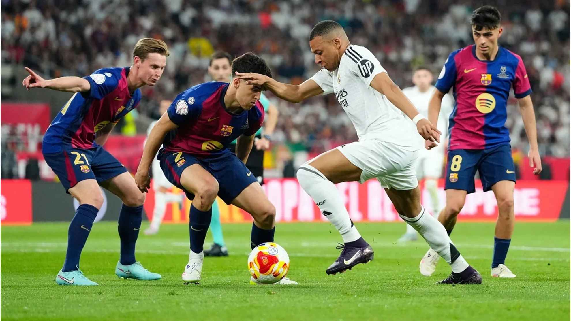 বার্সেলোনার প্রশংসায় পঞ্চমুখ রিয়ালের সাবেক তারকা