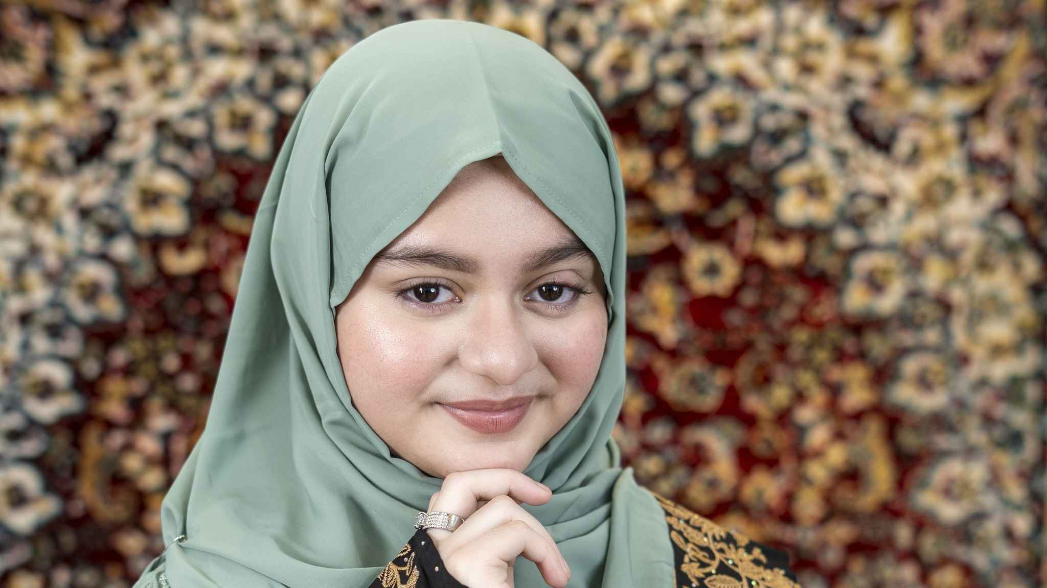 ইসলামের পথে চলায় এতো বাধা কেন— লুবাবার প্রশ্ন