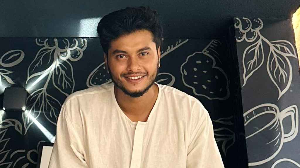 আরশ খানের বিরুদ্ধে সহকরীকে মারধর ও পারিশ্রমিক না দেওয়ার অভিযোগ