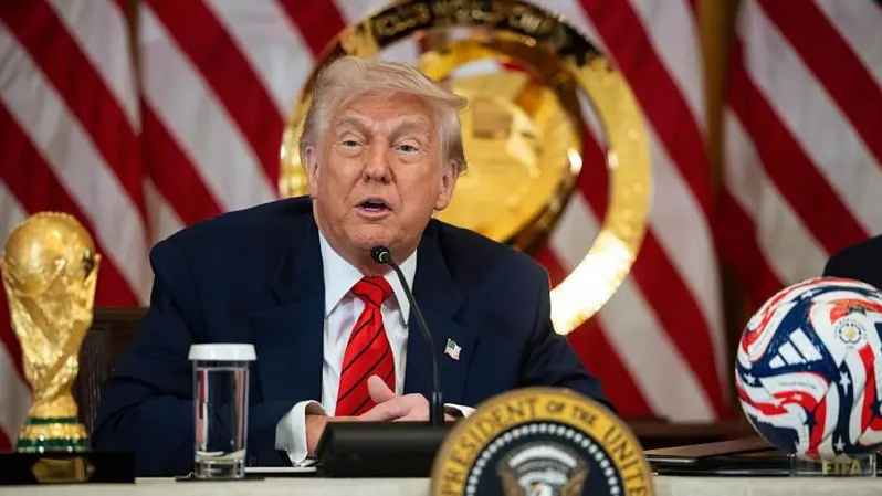 বিশ্বকাপে খেলতে দিলে রাশিয়া যুদ্ধ বন্ধের অনুপ্রেরণা পাবে- ট্রাম্প