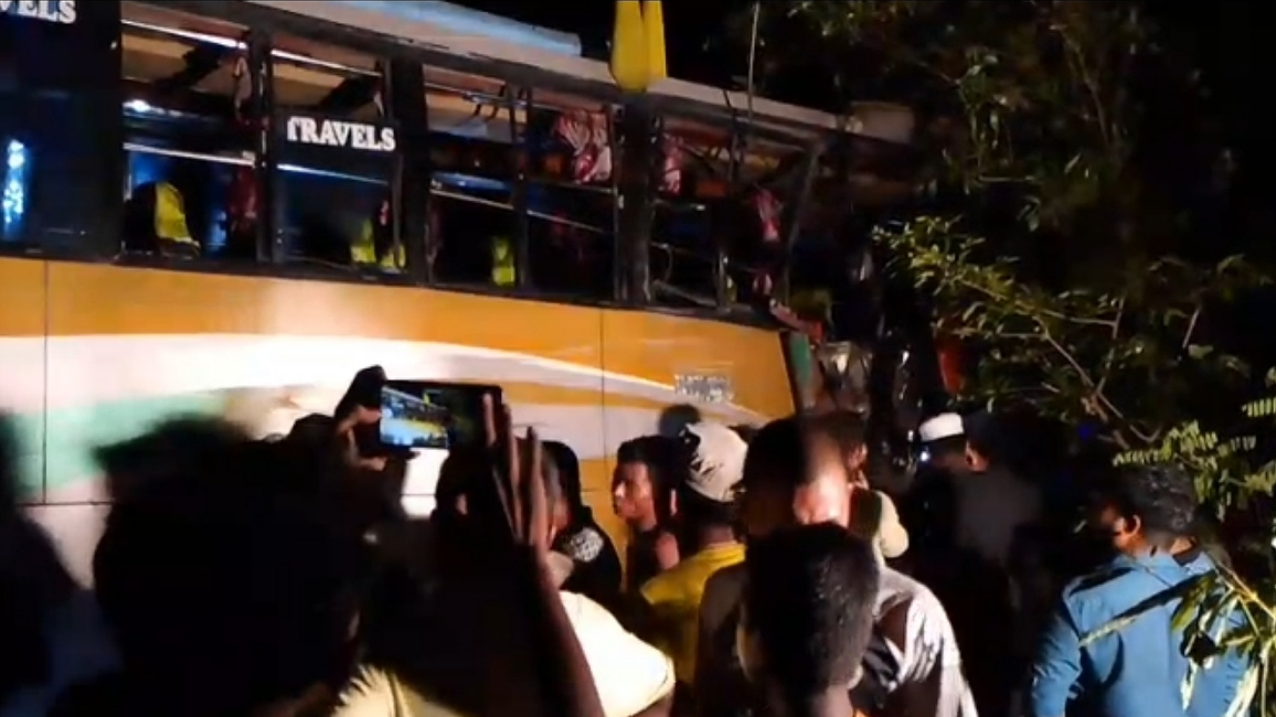 দিনাজপুরে বাস ও ট্রাকের সংঘর্ষে নিহত ১