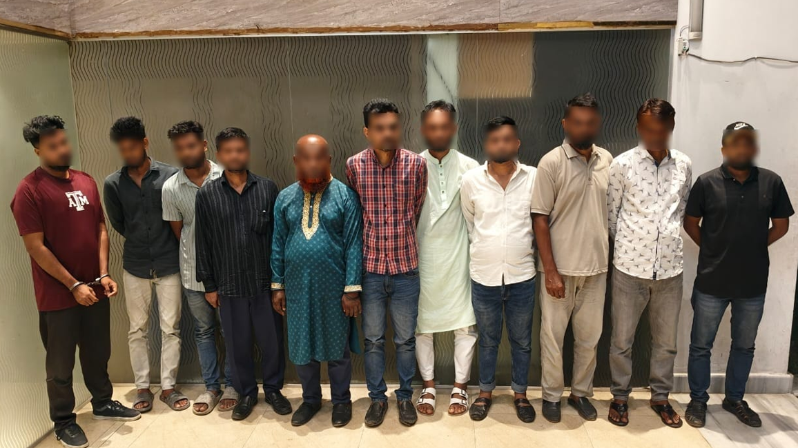 নিষিদ্ধ ছাত্রলীগ ও আওয়ামী লীগের আরও গ্রেফতার ১৬