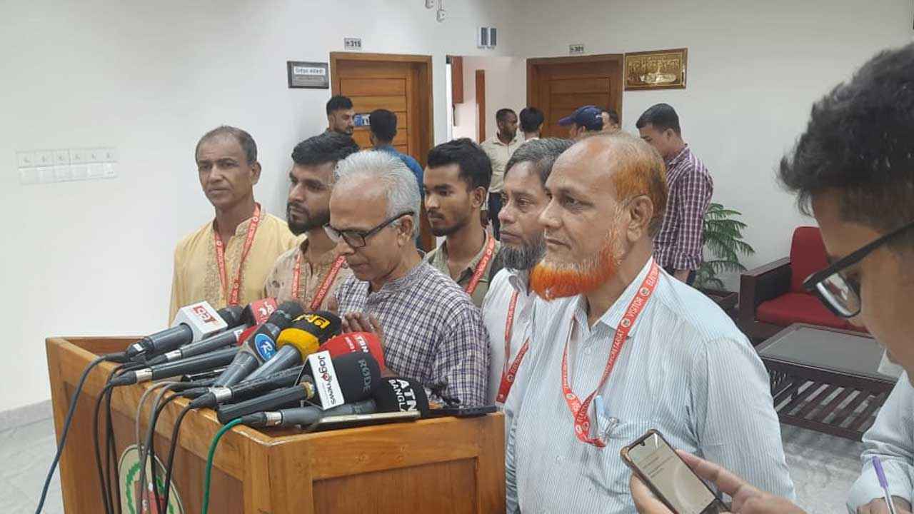 শুধু কেন্দ্রীয় কার্যালয়ের ভিত্তিতে নিবন্ধন চায় বিপ্লবী গণজোট