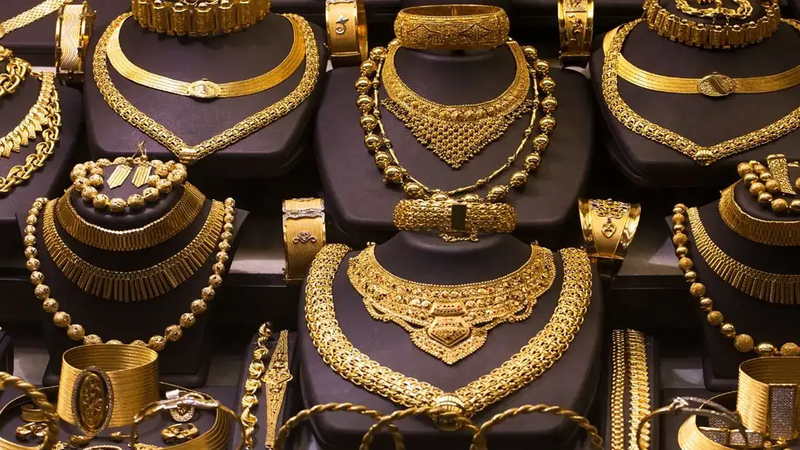 স্বর্ণের দামে বড় পতন