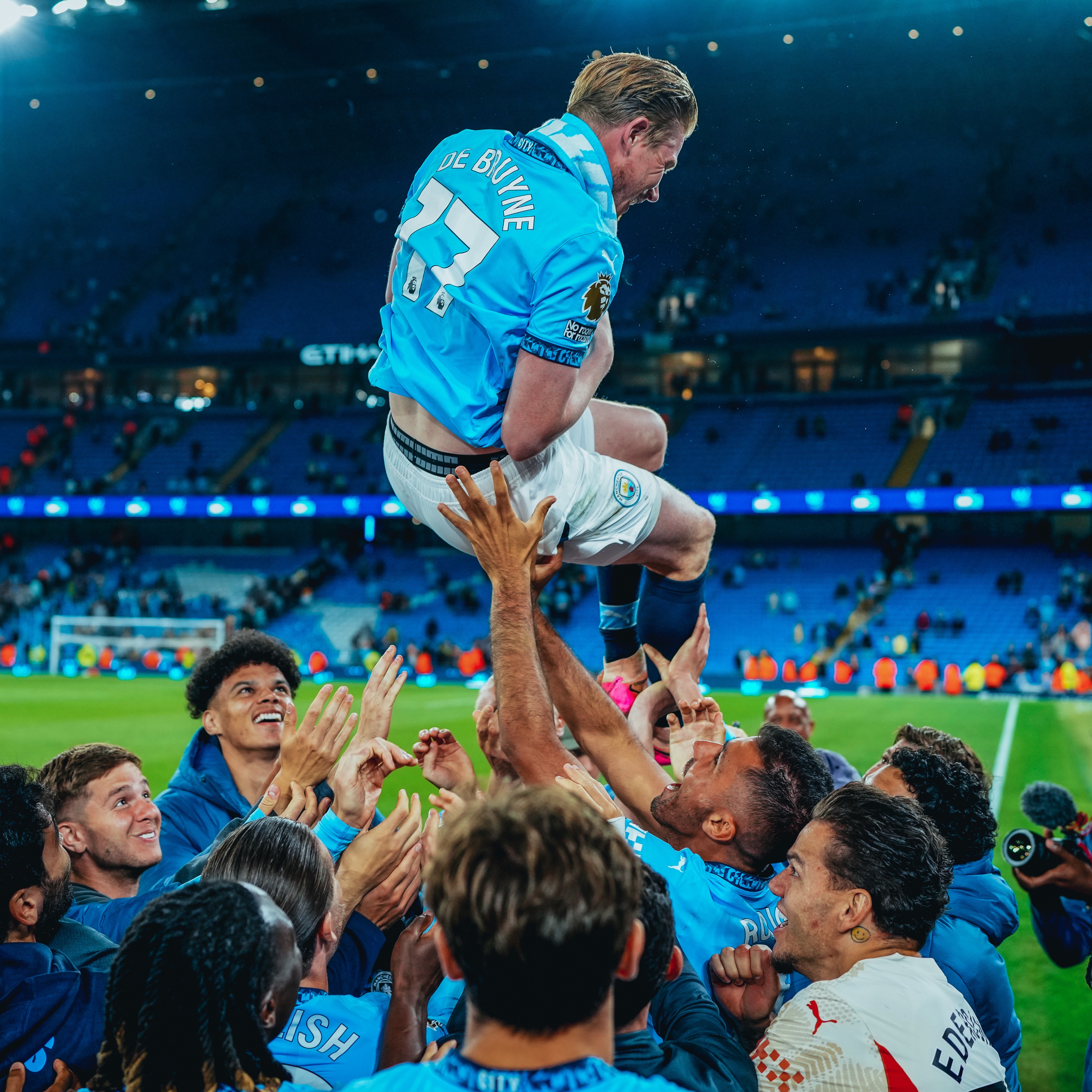 GrbHxiSXwAA2oT0 GrbHxiSXwAA2oT0