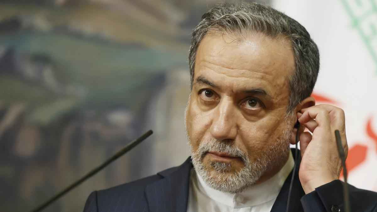 পাকিস্তান সফর শেষে ইরানের পররাষ্ট্রমন্ত্রী ভারতে যাচ্ছেন