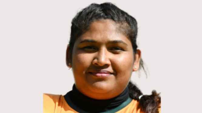 Samanthi Dunukedeniya 41 years