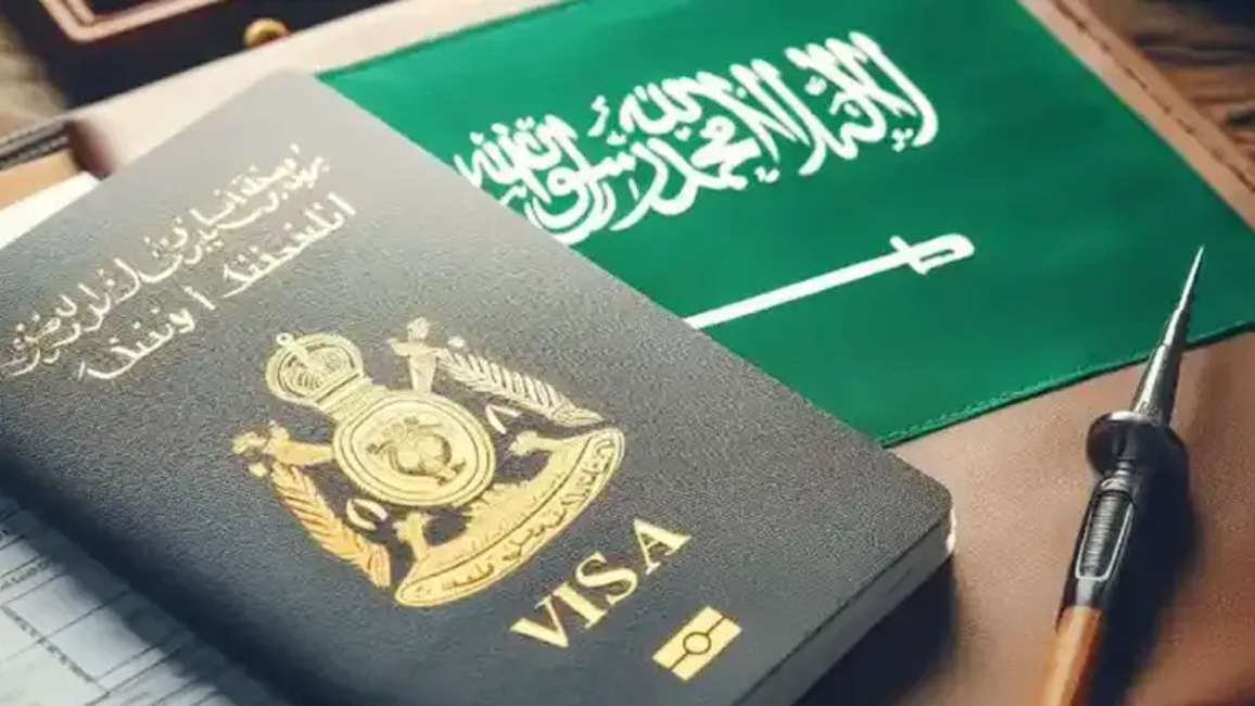 বাংলাদেশসহ ১৪ দেশের ‘ব্লক ওয়ার্ক ভিসা’ স্থগিত করল সৌদি আরব