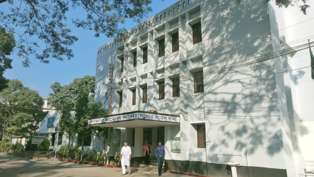 বাবাকে হত্যা করে পুলিশকে খবর দিলো মেয়ে 
