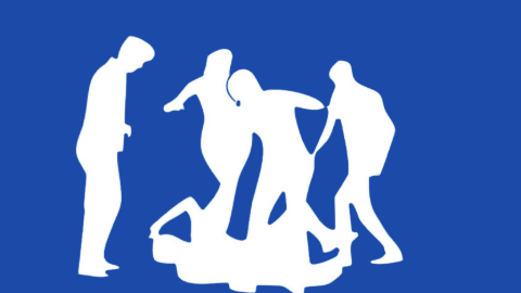 নিষিদ্ধ ছাত্রলীগ নেতাকে গণপিটুনি দিয়ে পুলিশে সোপর্দ