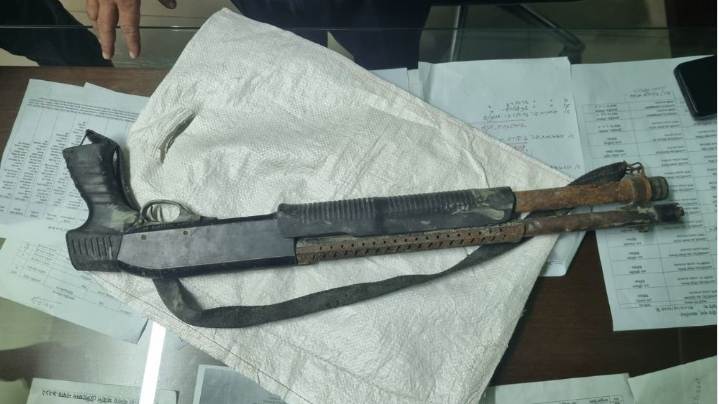 ময়মনসিংহে পুলিশের লুট হওয়া আগ্নেয়াস্ত্র উদ্ধার