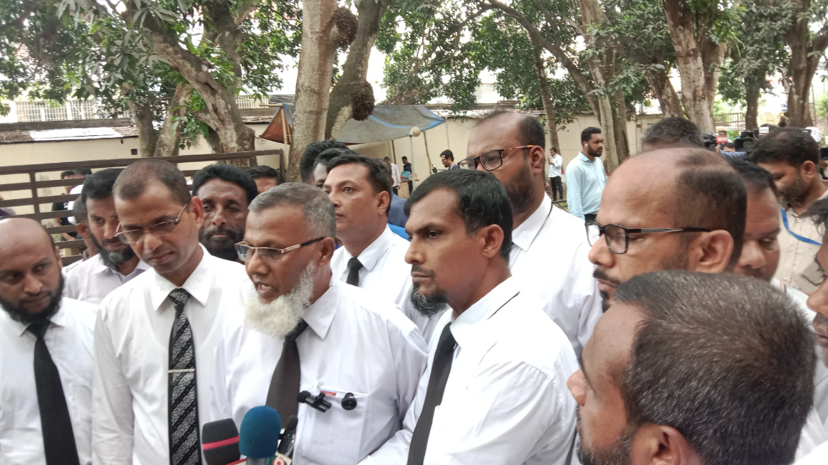 আদালতের রায়ে অসন্তুষ্ট আছিয়ার মা