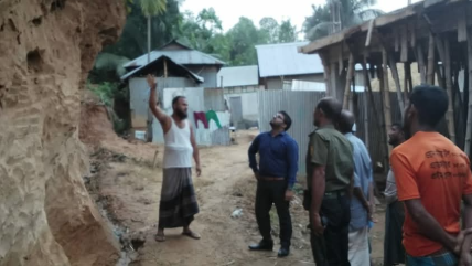 পাহাড় কেটে স্থাপনা নির্মাণ, কাজ বন্ধ করল প্রশাসন