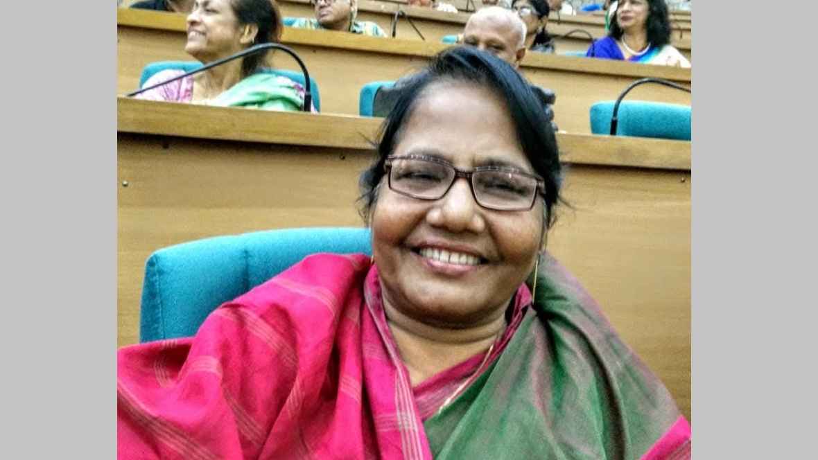 গ্রেফতার জবি শিক্ষক আনোয়ারাকে আদালতে নেওয়া হবে আজ