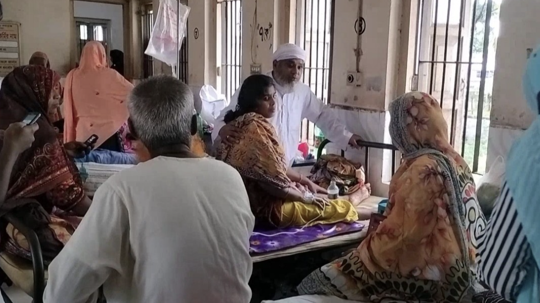 ঈশ্বরদী ইপিজেডের খাবার খেয়ে শতাধিক শ্রমিক হাসপাতালে