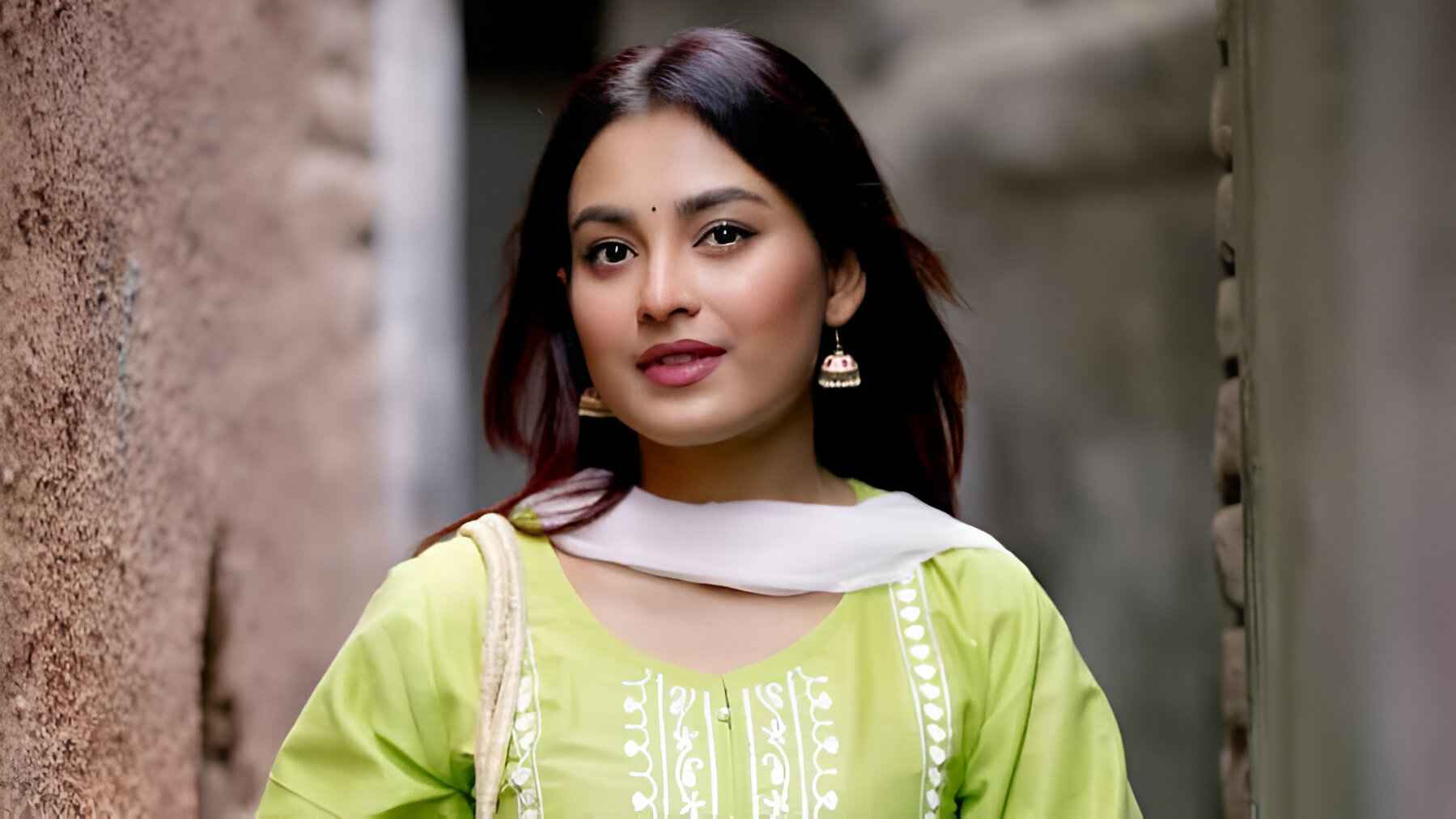 শুটিংয়ে আহত তটিনী, কেমন আছেন অভিনেত্রী?