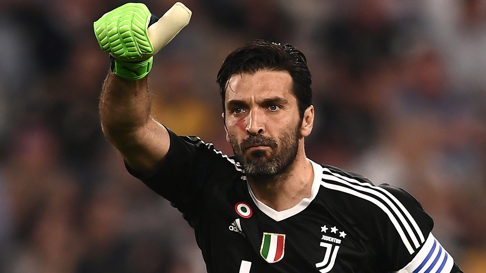 _101603763_buffon1 _101603763_buffon1